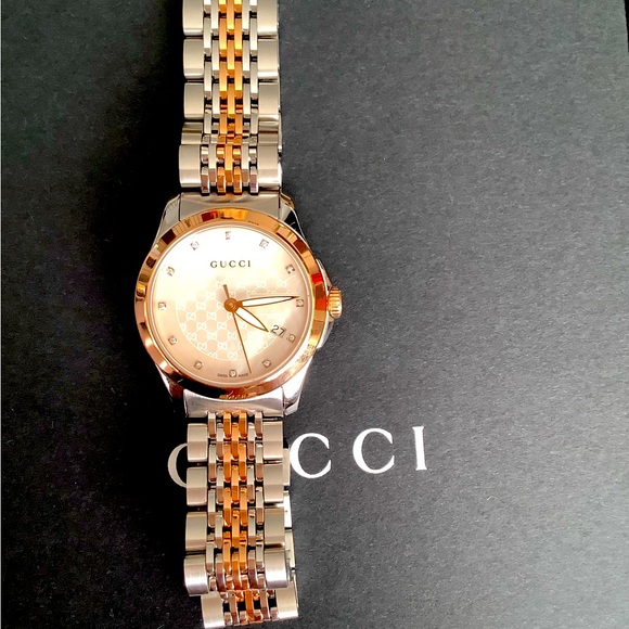 BEAUTIFUL ladies GUCCI watch w/ diamonds 💎💎 - Picture 2 of 14